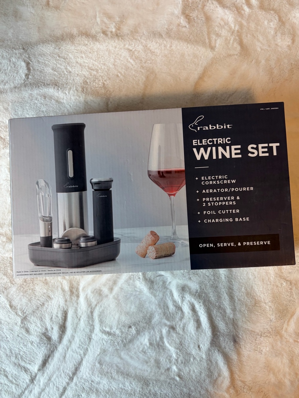 Rabbit Electric Wine Opener Set Rechargeable Corkscrew Aerator New in Box